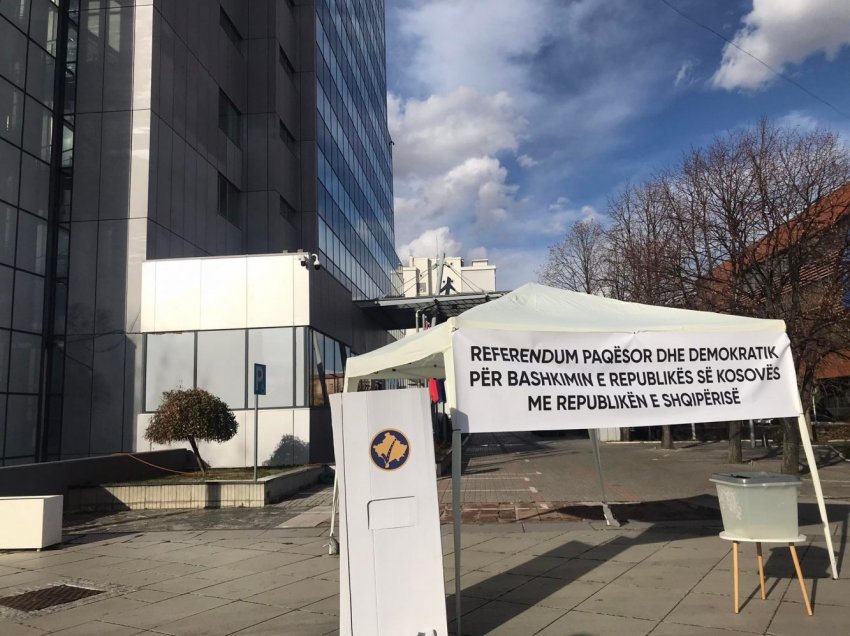 PSD organizon “referendum për bashkim me Shqipërinë”, fton Kurtin që të votojë