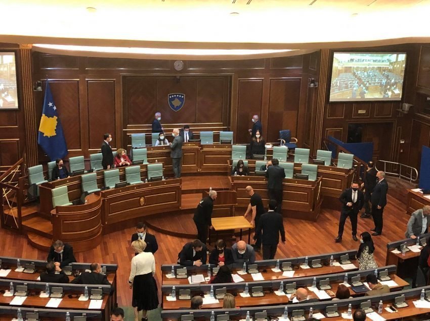 Parlamenti i Kosovës duhet të korrigjojë vetveten në mënyrë që të funksionojë në interes të popullit