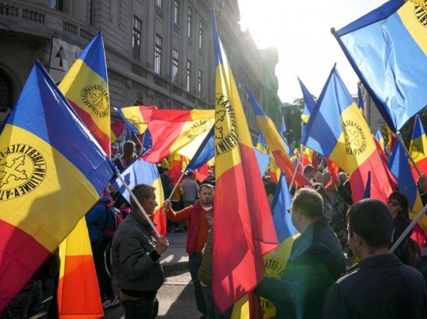 Mbi pesë mijë protestues kundër masave të reja kufizuese në Rumani
