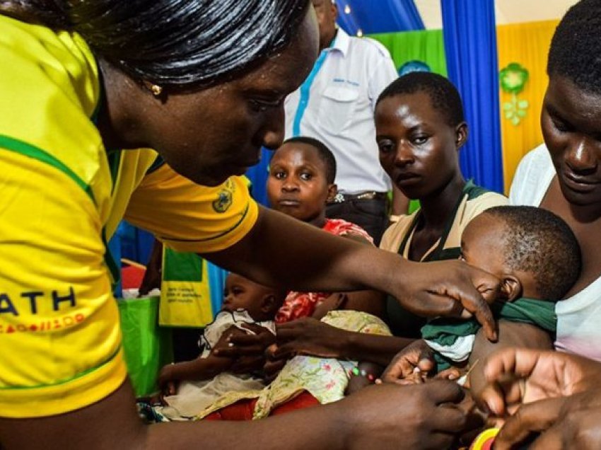 Në Afrikë do të fillojë vaksinimi i fëmijëve kundër malaries