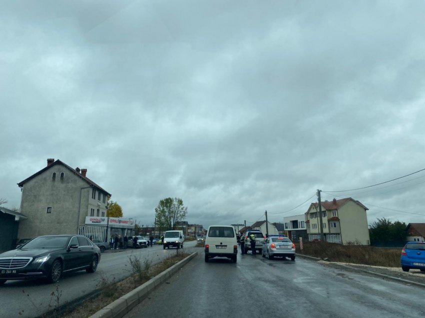 Aksident në fshatin Gllamnik, përfshihen disa vetura