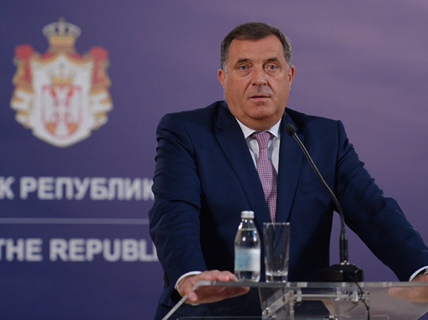 Dodik thotë se Republika Srpska do të tërhiqet nga ushtria e Bosnjës, mund ta formojë të veten