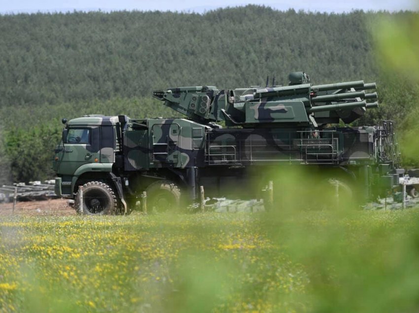 “Serbia, po bëhet gati për luftë!”, paralajmëron Ministria e Mbrojtjes e Rusisë: Testohet “Pancir S” për mbrojtje nga NATO