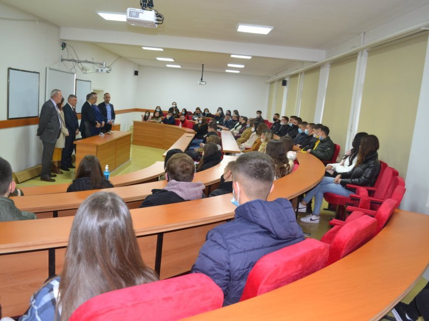 Universiteti Publik “Kadri Zeka” në Gjilan nisi vitin akademik 2021/2022