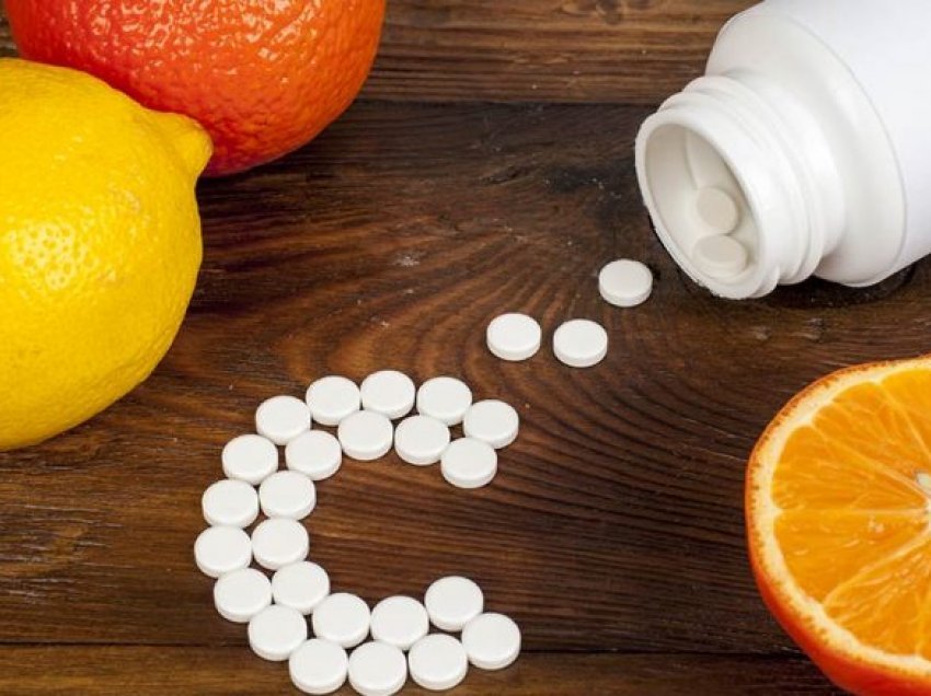 Katër gjëra që të gjithë duhet të dimë për vitaminën C