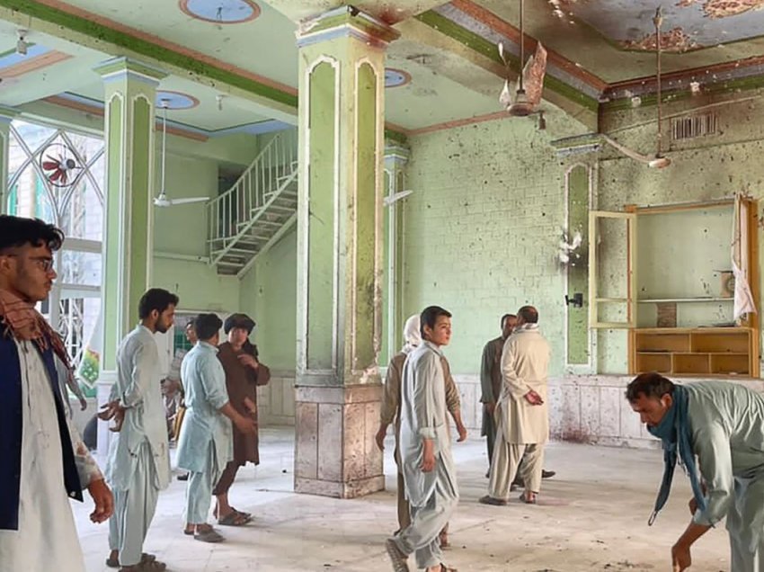 IS merr përgjegjësinë për sulmin në një xhami në Afganistan