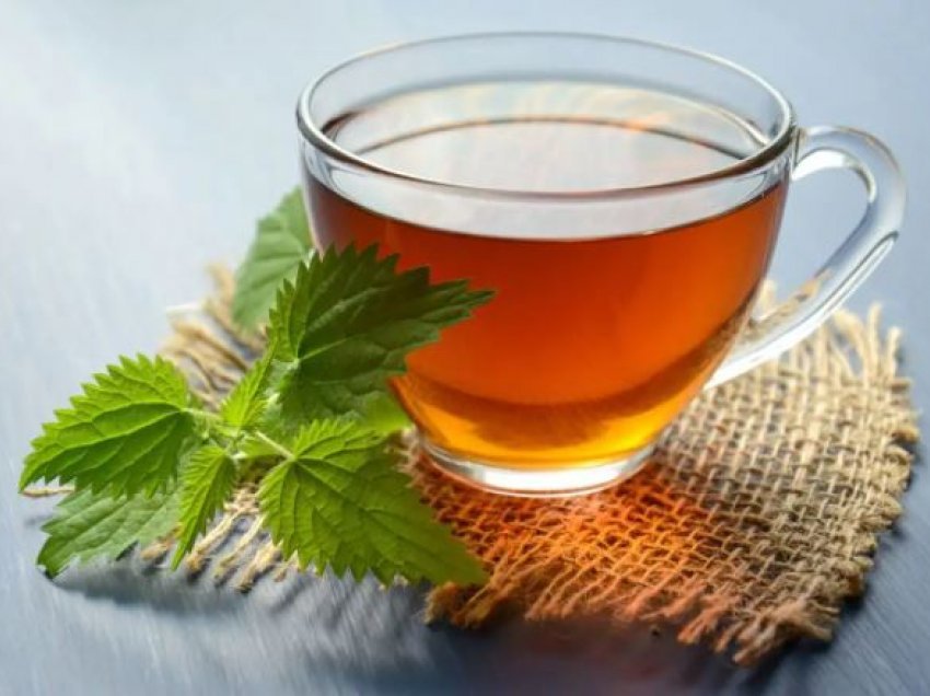 Sa filxhanë çaj jeshil preferohet të konsumoni në ditë?