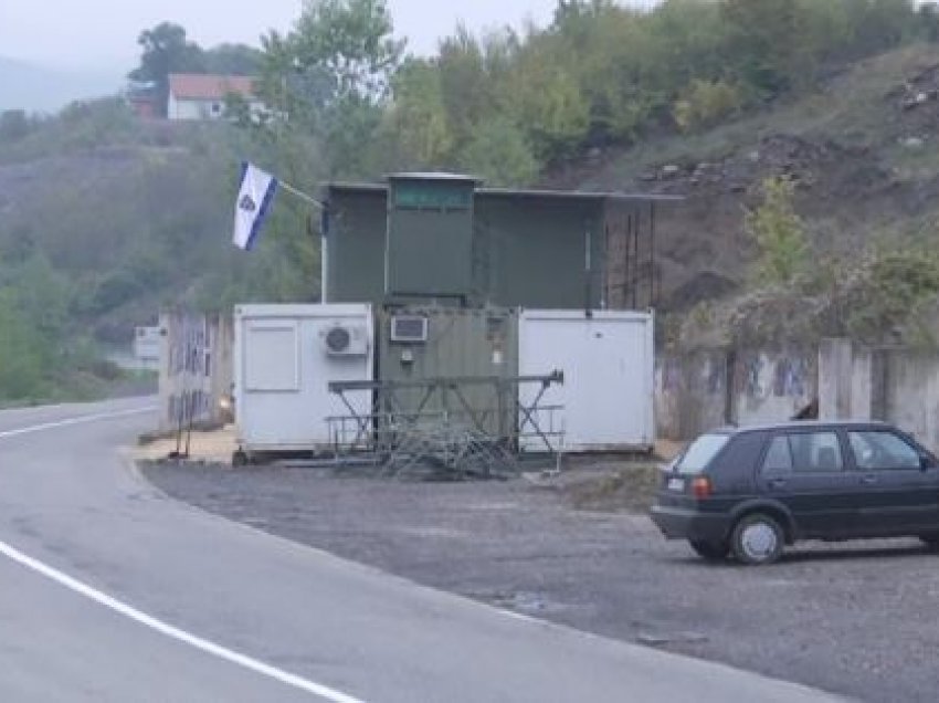 Trupat e KFOR-it largohen nga pika kufitare në Jarinje 