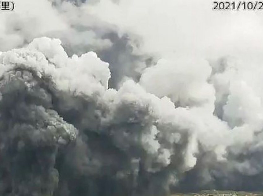 Shpërthen vullkani në Japoni, aktivizohet niveli i lartë i alarmit