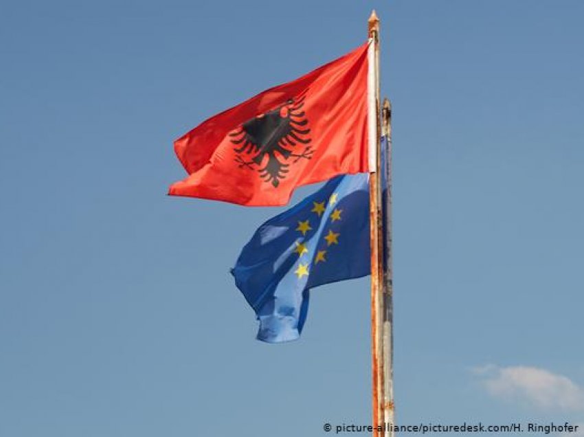 Raporti i KE: Ku ka bërë progres dhe ku ngec ende Shqipëria?