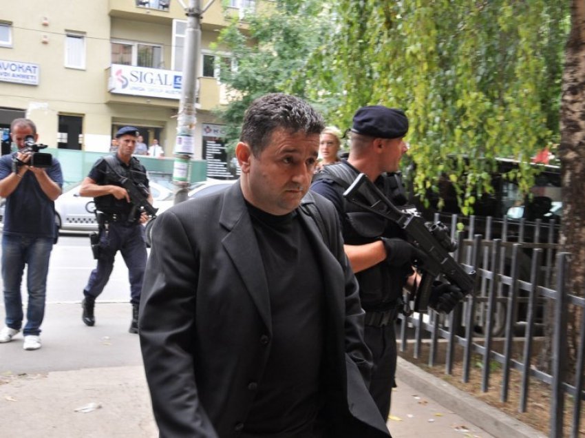 Ish-agjenti i SHIK-ut: Shqetësuese është festimi i shfrenuar i PDK-së në Skenderaj, kërcënimet me armë dhe nxitja për vëllavrasje nga njerëz të droguar