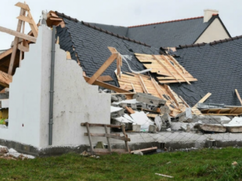 Në Francë mesin pa rrymë mbi 200 mijë shtëpi, shkak stuhia e fuqishme
