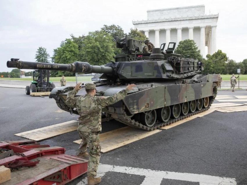 Tanku amerikan M1 Abrams, detaje për “bishën” shkatërruese