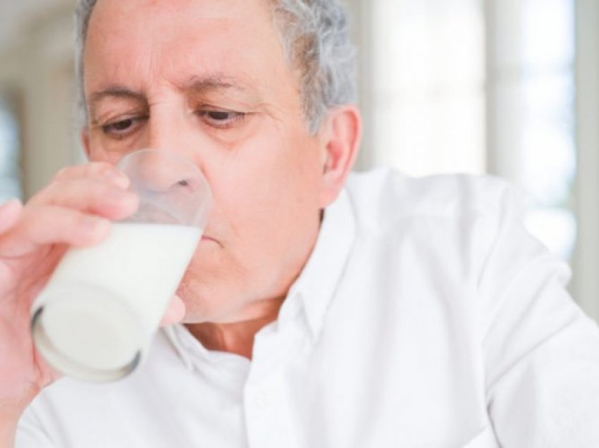 Si ndikon konsumi i qumështit tek personat me sëmundje të zemrës?