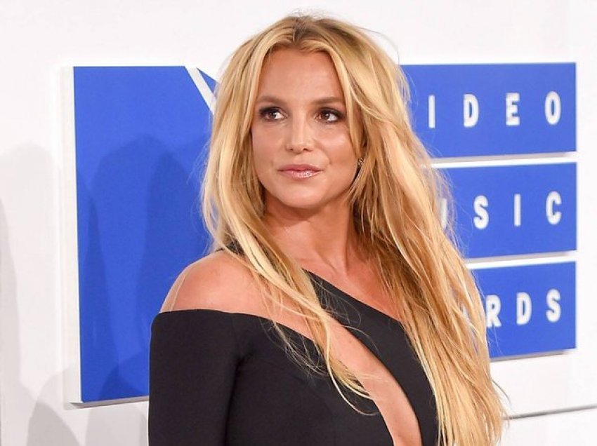 Britney i drejton disa fjalë familjes së saj: Më kanë lënduar më thellë nga ç’mund ta imagjinoni