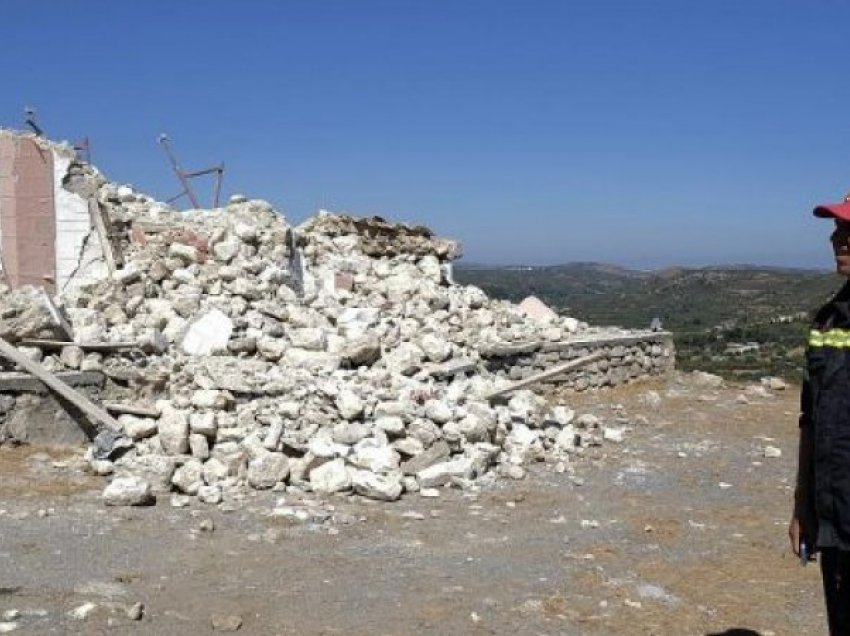 Në Greqi çahet toka nga tërmetet