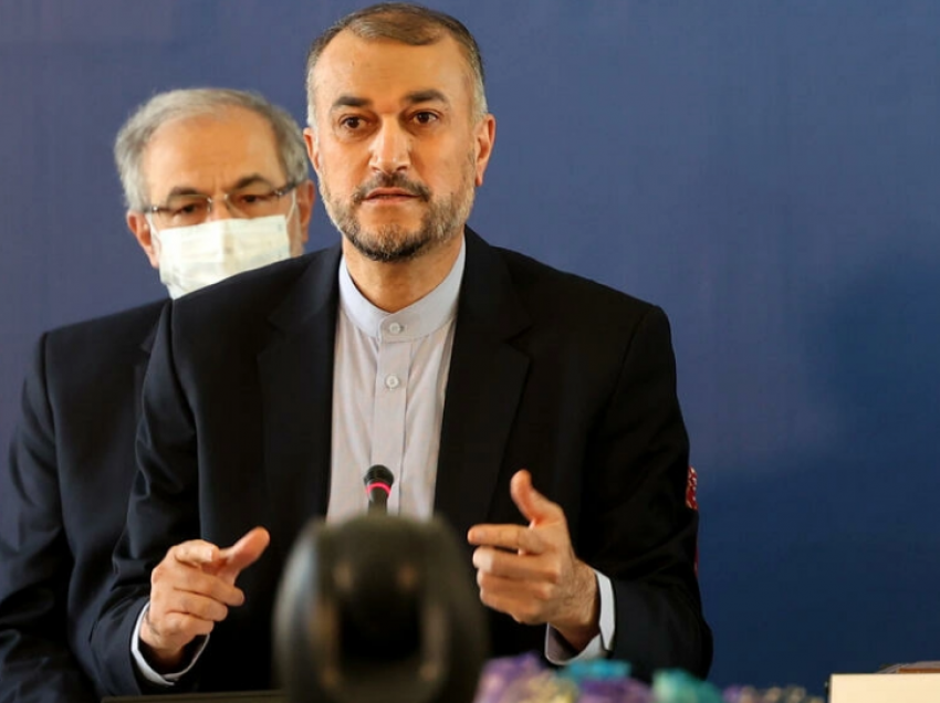 Irani u kërkon talebanëve të miratojnë një qasje 'miqësore' në takimin rajonal