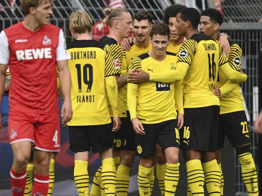 Dortmundi gjunjëzon Kolnin