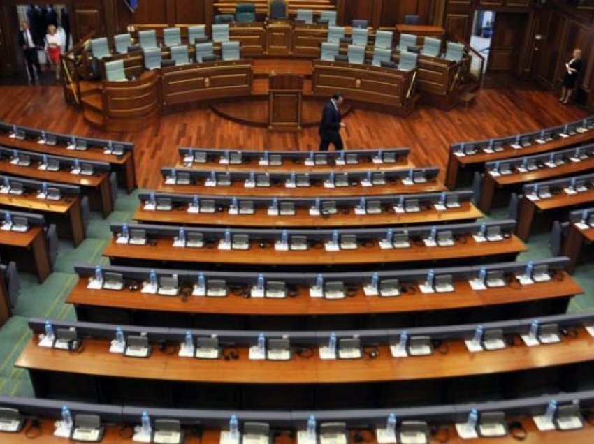 ​Kuvendi miraton 15 projektligje për shëndetësi, ish-ministri Zemaj i quan improvizime