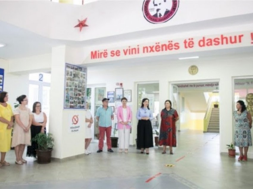 Nis sot mësimi plotësues në Shqipëri, Kushi thirrje nxënësve: Shfrytëzojeni këtë mundësi
