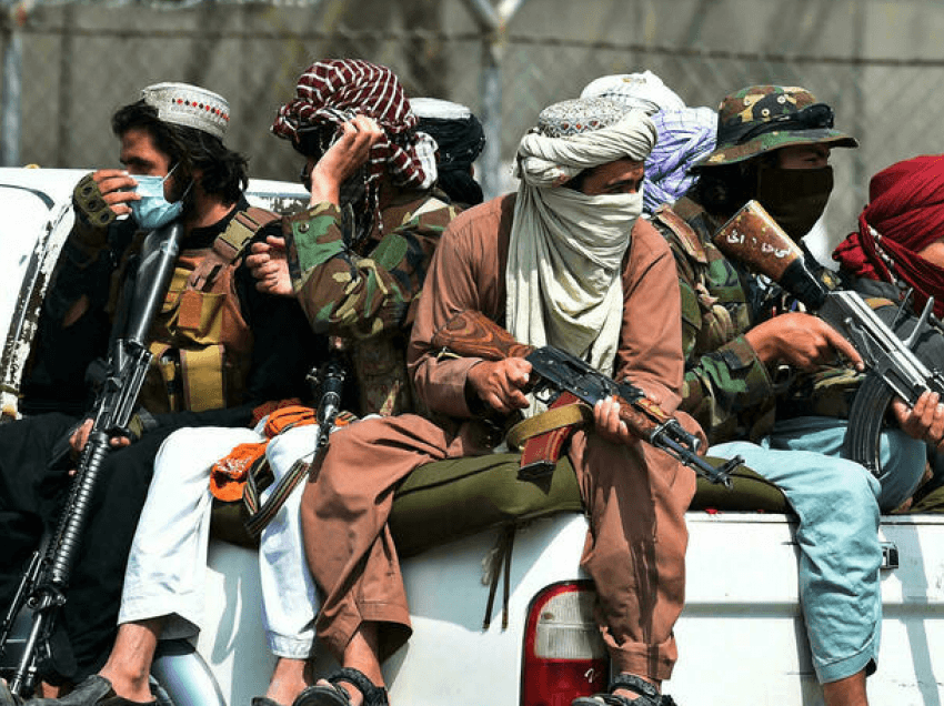 Katari punon me talebanët për të rihapur aeroportin e Kabulit