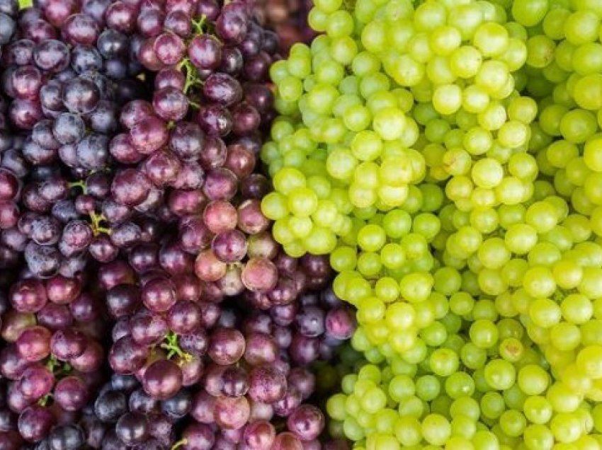 Rrushi i bardhë apo i zi, cili është më i shëndetshëm dhe pse?