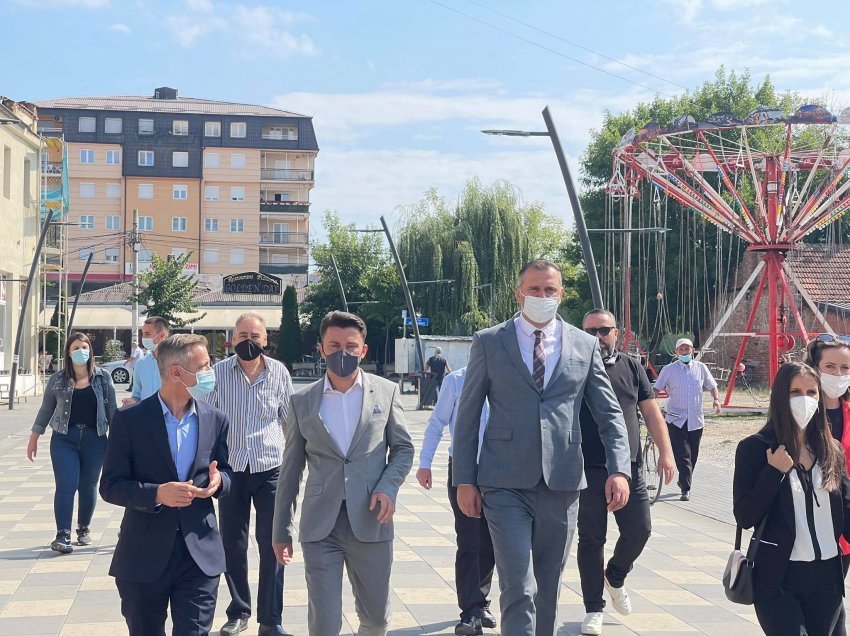 Mefail Bajqinovci ‘trondit’ kundërshtarët: Prishtinën do ta fitojmë pa balotazh - ja edhe cilat komuna pritet t’i fitojë Vetëvendosja
