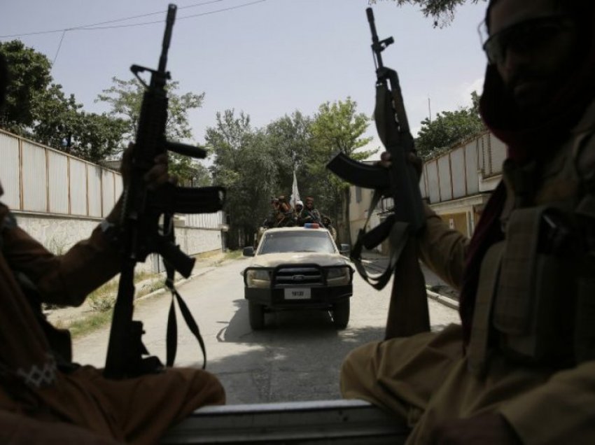 Në një protestë, Talibanët arrestuan dhe dhunuan disa gazetarë