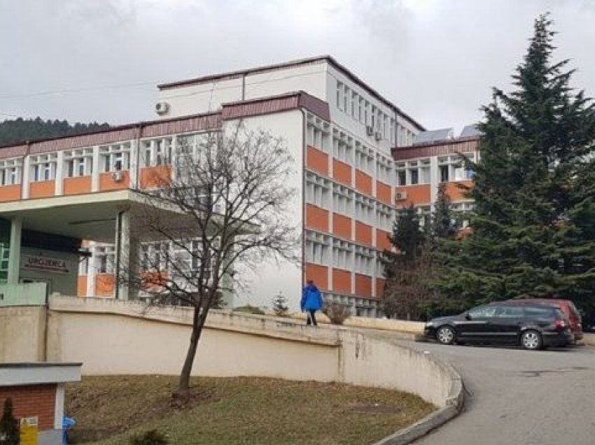 40 pacientë me Covid-19 në gjendje të rëndë në spitalin e Pejës