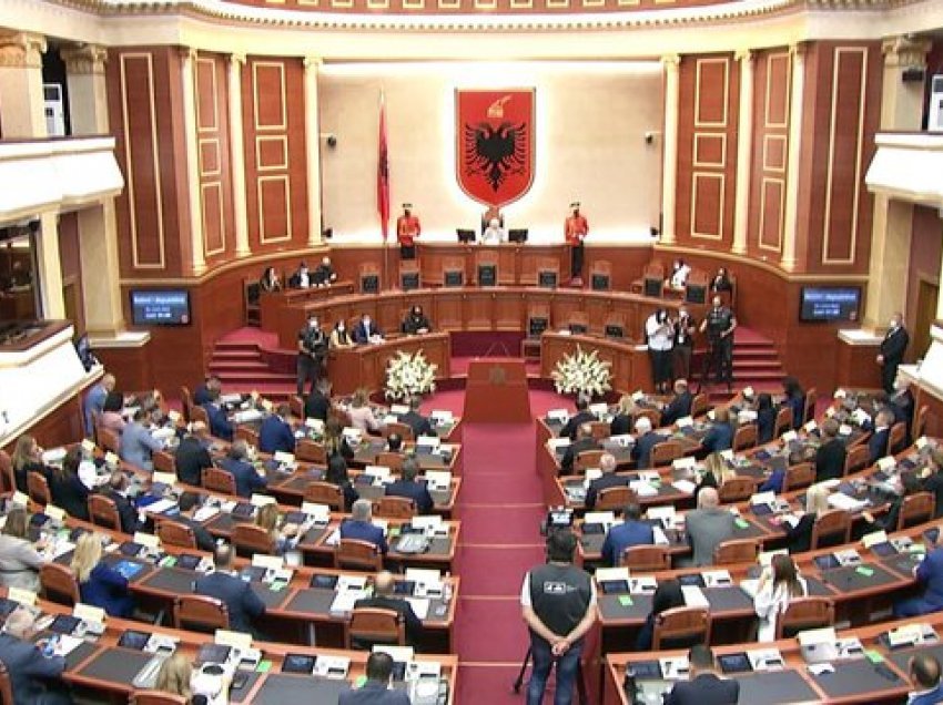 Pas betimit, Berisha largohet nga seanca e Kuvendit