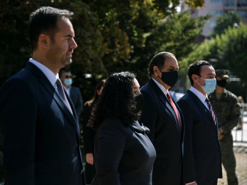 Presidentja Osmani, kryeministri Kurti dhe Konjufca bëjnë homazhe në 20 vjetorin e sulmeve terroriste në SHBA
