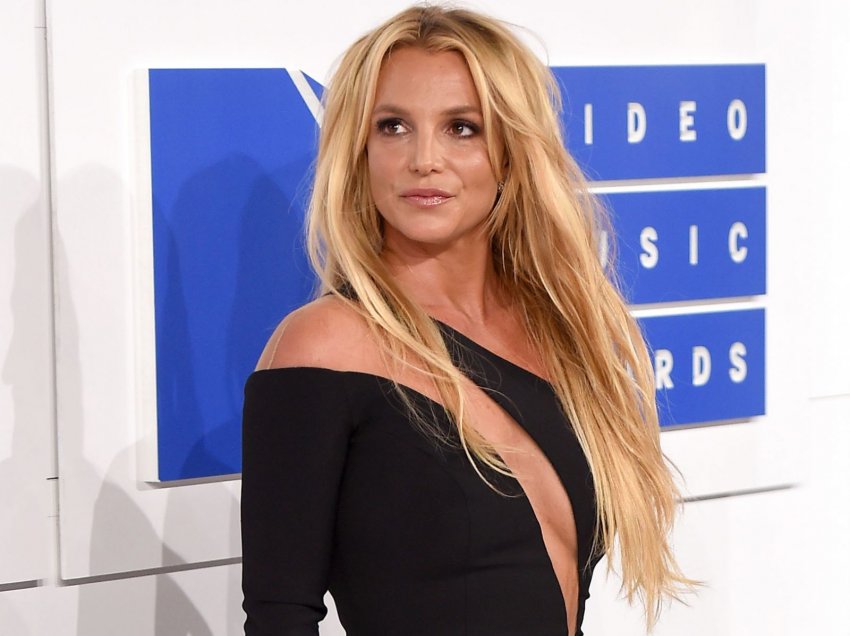Britney zhduket nga Instagrami 