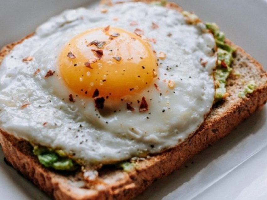 Pse duhet të hani vezë në mëngjes?