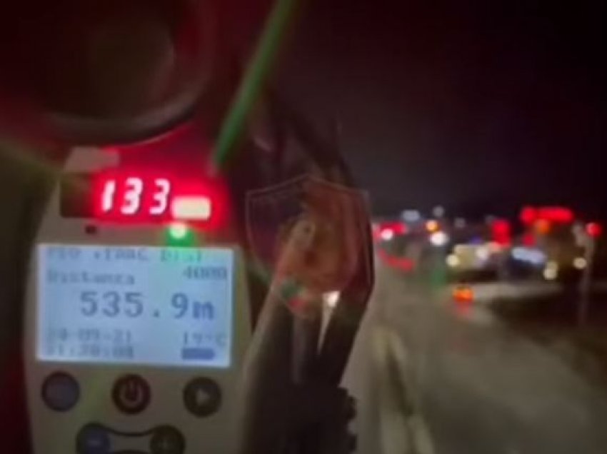 155 km/h në autostradë, policia kap “fluturuesit”