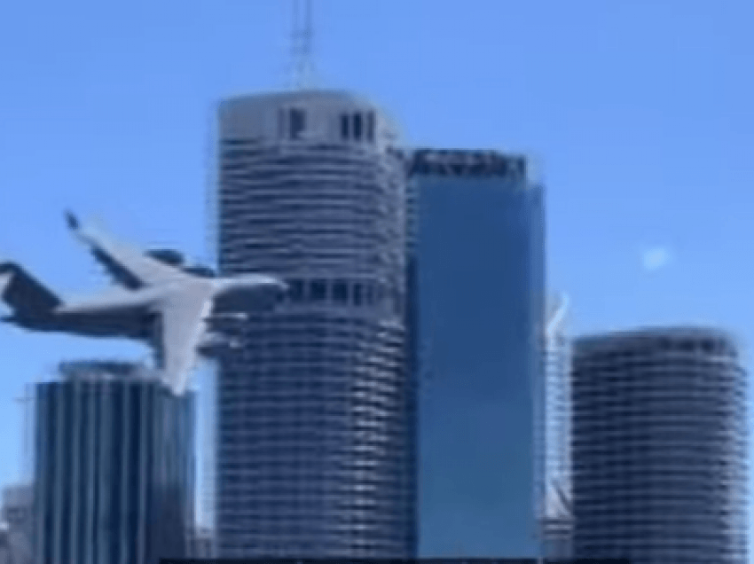“Si 11 shtatori!”/ Tmerrohen banorët në Australi, avioni mbi qiellgërvishtëse