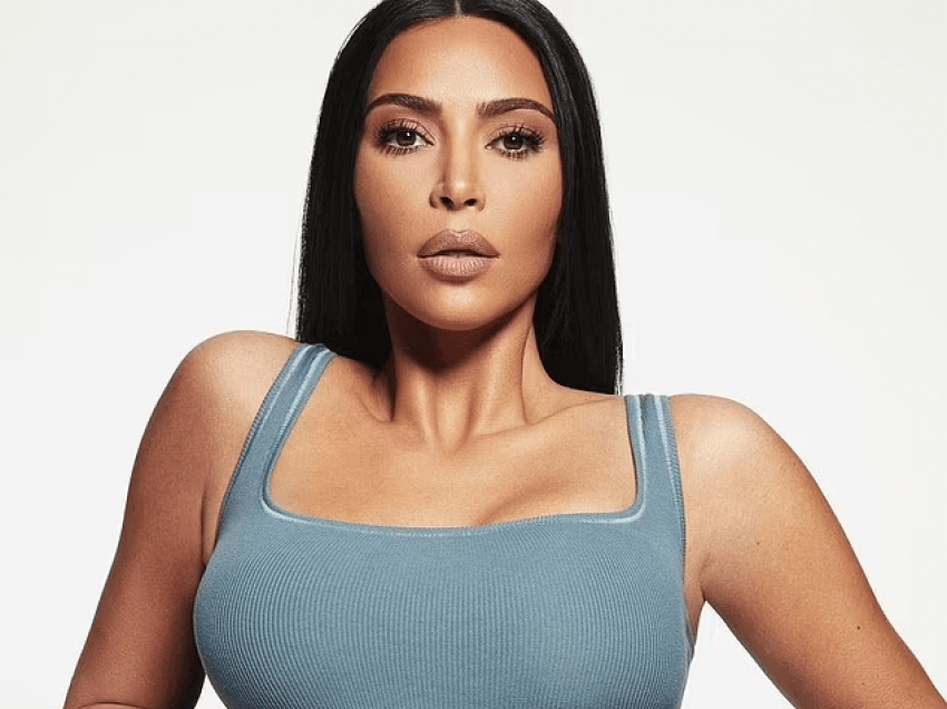 Kim Kardashian me njoftim të ri, duket kaq 'seksi'