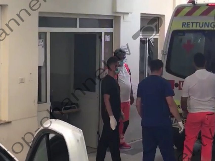 I rrethuar nga efektivët e policisë, momenti kur Aldi Rama transportohet me urgjencë në spital