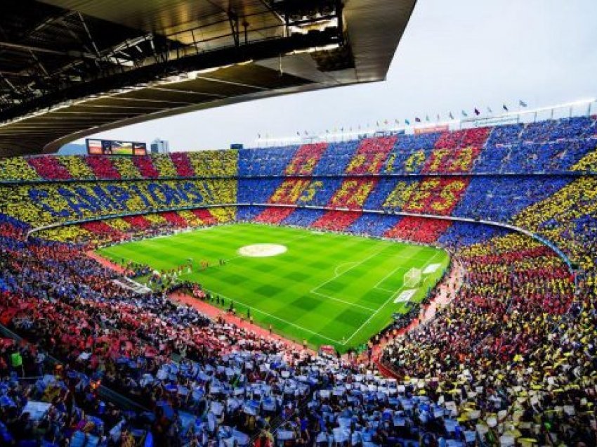 Spanja lejon hapjen e plotë të stadiumeve për tifozët
