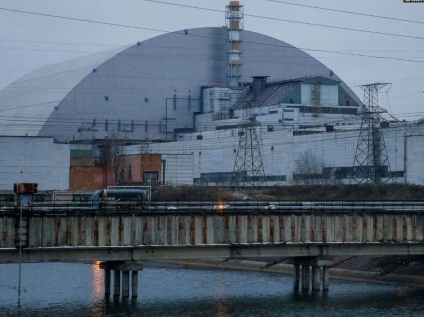 Ukraina: Trupat ruse janë larguar nga Çernobili