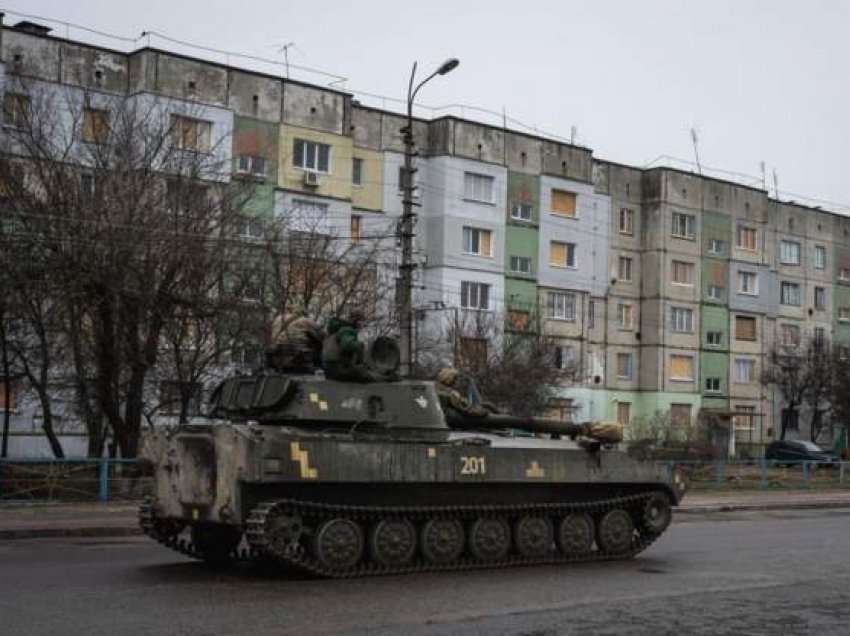 Beteja të mëdha pranë Kievit, Klitschko paralajmëron banorët