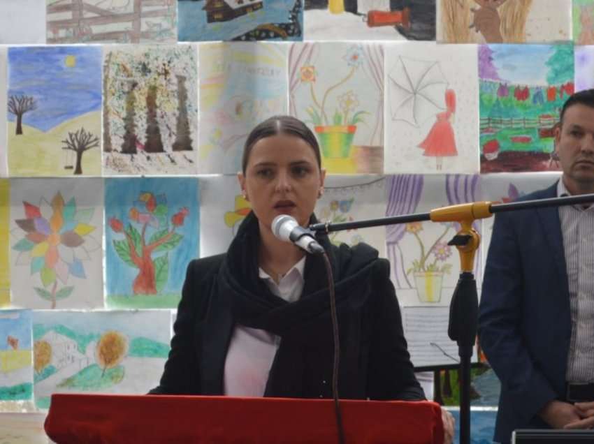 Krasniqi mori pjesë në shënimin e ditës së shkollës “Salih Bytyçi” në Shkozë