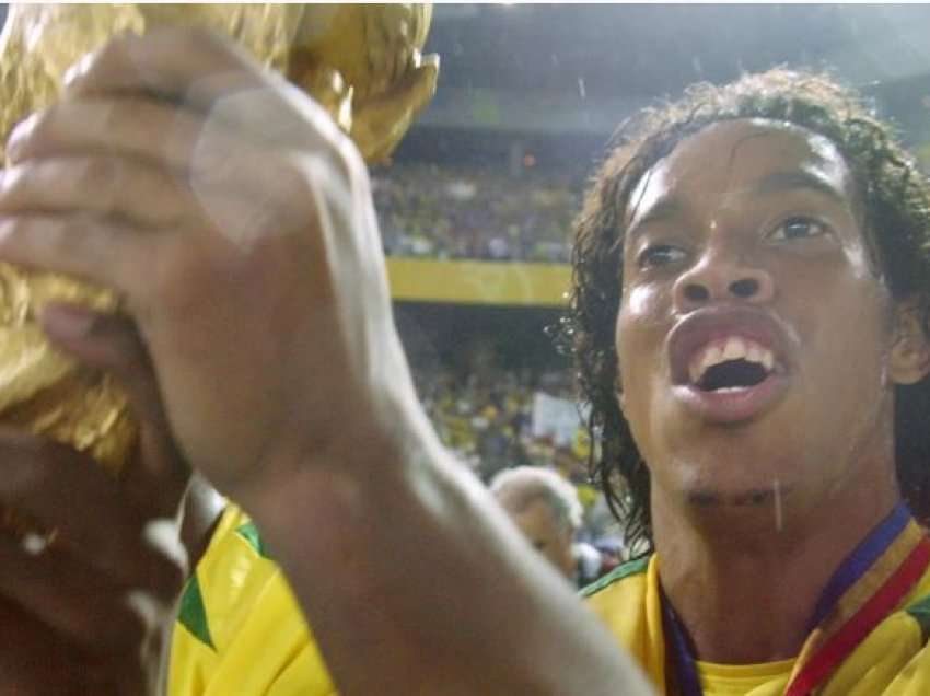 Ronaldinho nuk u beson syve