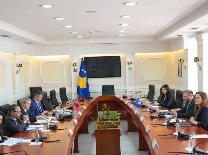 Kosova dhe Shqipëria diskutojnë për mundësinë e bashkërendimit dhe bashkëveprimit