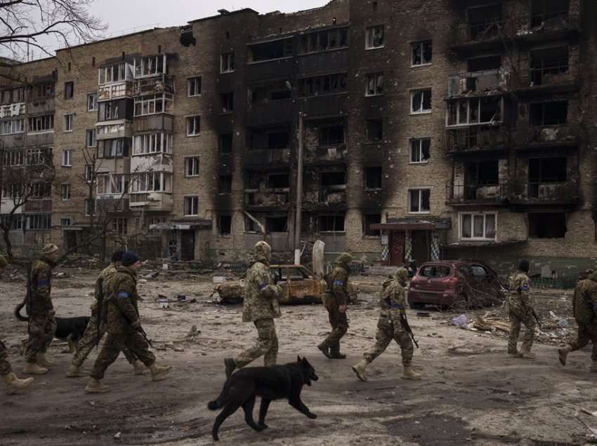 Sulm me raketa në Ukrainën lindore, raportohet për viktima