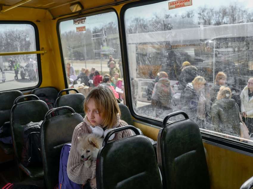 4,892 ukrainas u evakuuan sot përmes korridoreve humanitare