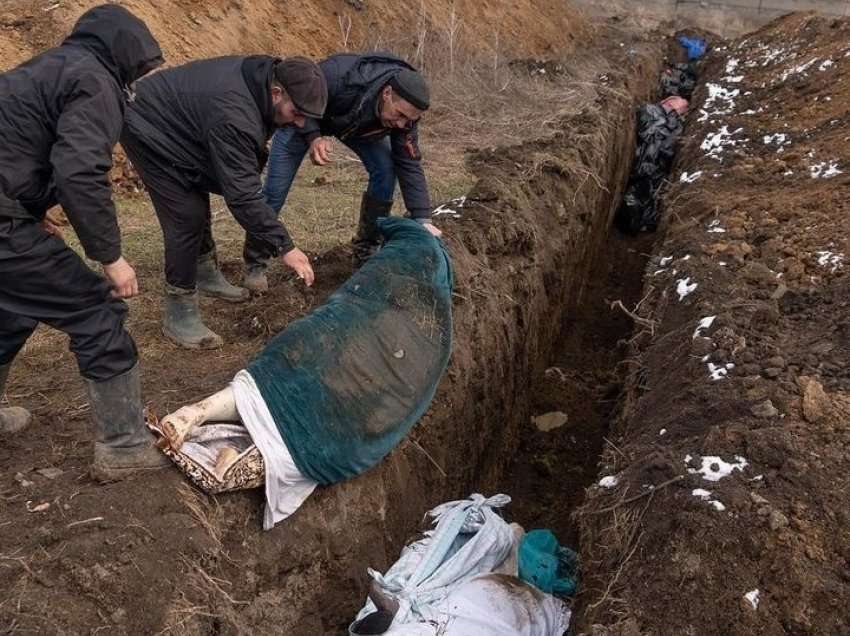 Mesazhi i ushtarëve rus para se t'i vrisnin: Ju jeni pisllëku dhe ne po e pastrojmë këtë tokë nga papastërtia