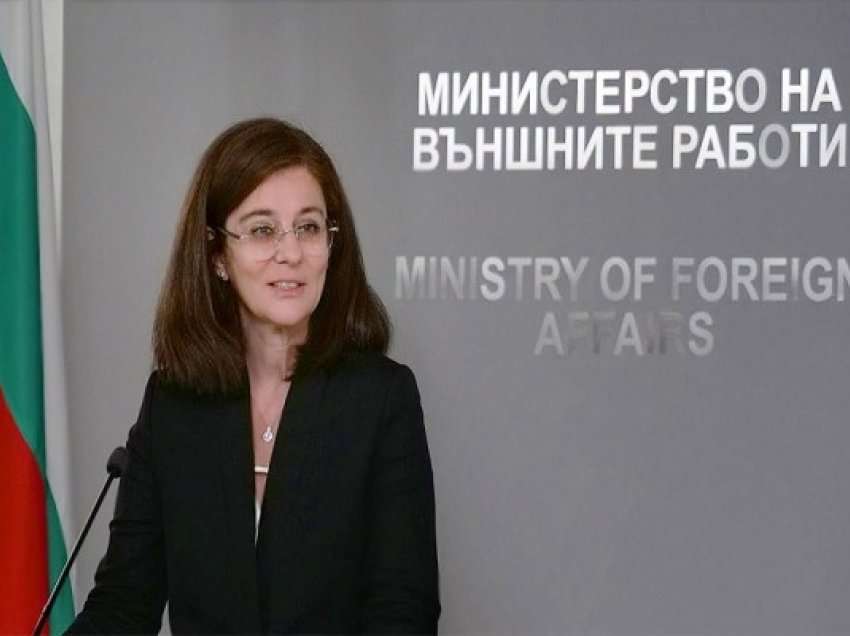​Ministrja bullgare Gençovska merr pjesë në Këshillin e Punëve të Jashtme të BE-së
