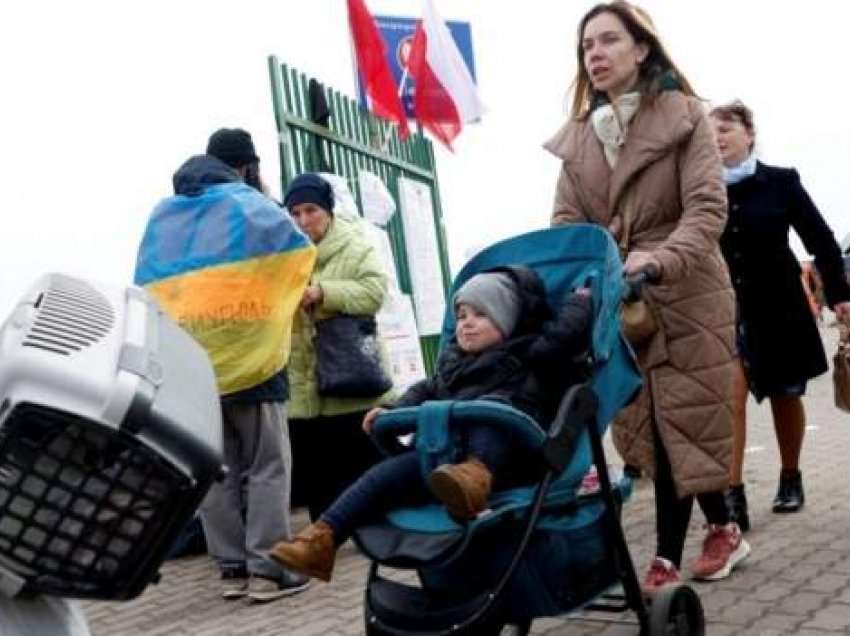 Më shumë se 4.5 milionë ukrainas janë larguar nga vendi i tyre