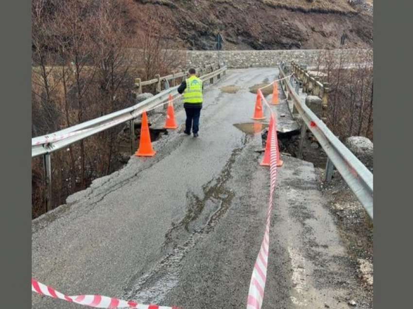 Pas një jave izolimi, nisin punimet për riparimin e urës së Shtrezës