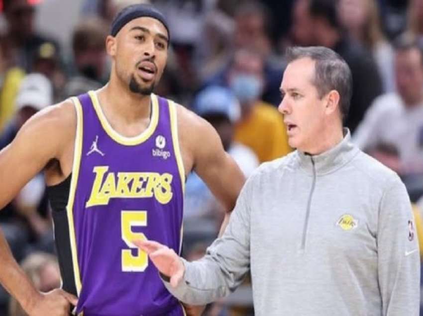 La Lakers shkakron trajnerin Frank Vogel